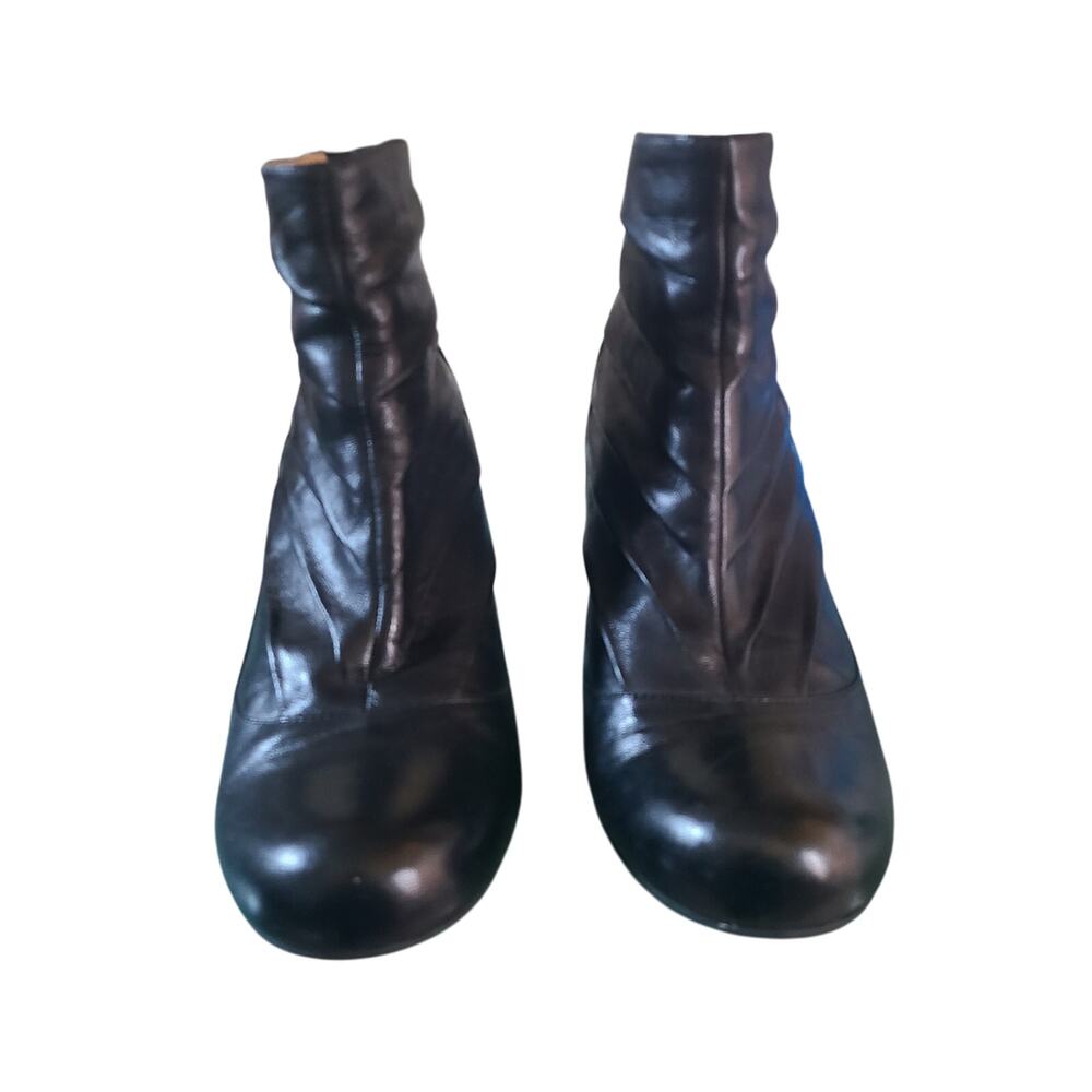Miz Mooz Afinia Black Leather Ruched Ankle Booties Zip Size 7.5 M